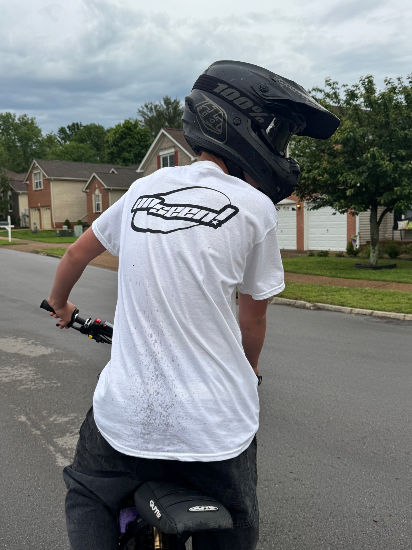 UNSEEN Shirt/white